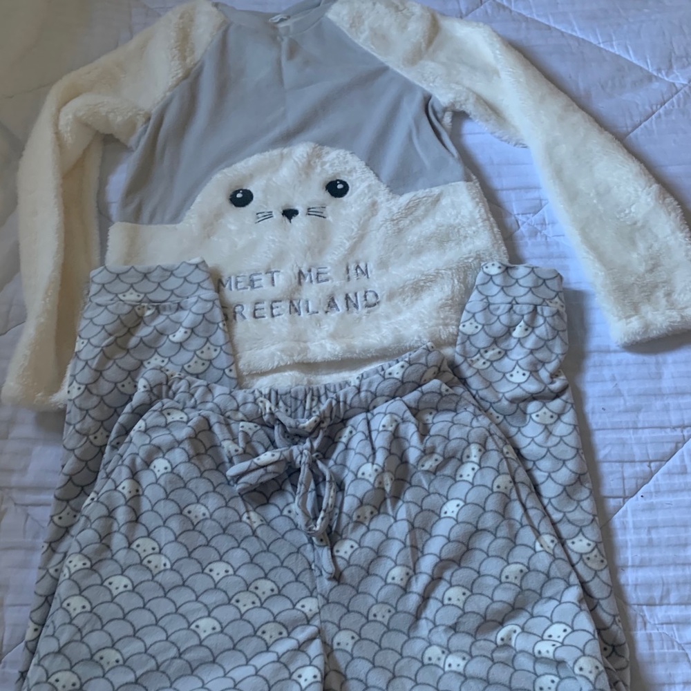 Fuzzy Soft Pajamas - Seal - Meet Me In Greenland